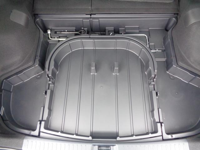カローラフィールダー ハイブリッド　ＥＸ　登録済未使用車／ＴｏｙｏｔａＳａｆｅｔｙＳｅｎｓｅ／オートライト／オートハイビーム／スペアタイヤ／プッシュスタート／充電用ＵＳＢ端子Ｔｙｅｐ－Ｃ／ｎａｎｏｅＸ／プリクラッシュセーフティ／ＬＤＡ（62枚目）
