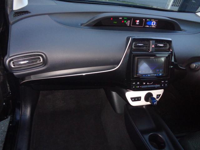 プリウス Ｓ　１年走行距離無制限保証付／ＦＭ・ＡＭラジオ／Ｂｌｕｅｔｏｏｔｈ／ＤＶＤ／バックモニター／オートライト／フロントフォグライト／スペアタイヤ／純正１５ＡＷ／プッシュスタート／ＥＴＣ／スペアタイヤ（45枚目）