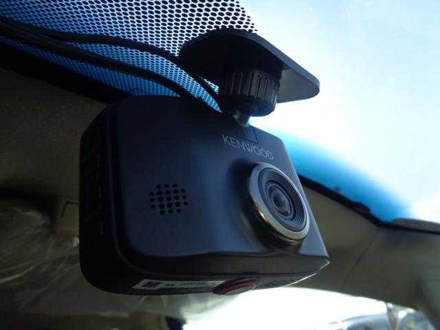 ランドクルーザープラド ＴＸ　ワンオーナー／ナビ／ＴＶ／Ｂｌｕｅｔｏｏｔｈ／ＨＤＭＩ／バックモニター／ＥＴＣ／スペアタイヤ／オートライト／フロントフォグライト／リヤフォグライト／純正１７ＡＷ／前後ドライブレコーダー（18枚目）