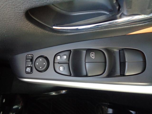 キックス Ｘ　ツートーンインテリアエディション　１年走行距離無制限保証付／アラウンドビューモニター／プロパイロット／ＥＴＣ／純正ナビ／ＴＶ／ナビ連動前後ドライブレコーダー／ハンドルヒーター／前席シートヒーター／１７ＡＷ／インテリジェントルームミラー（11枚目）