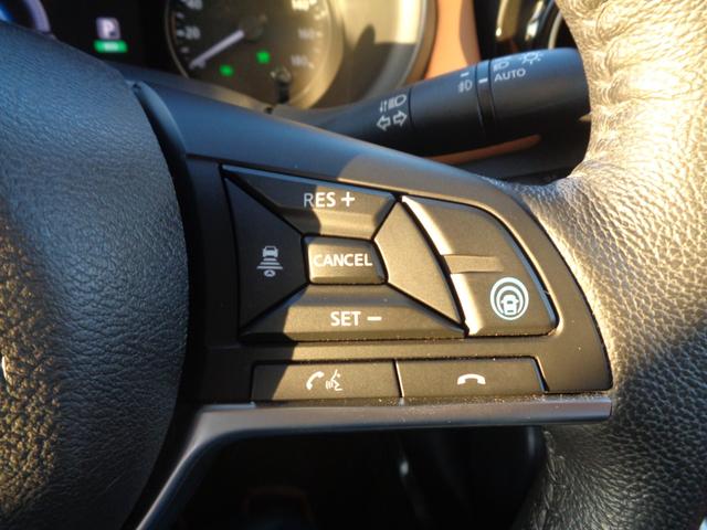 キックス Ｘ　ツートーンインテリアエディション　１年走行距離無制限保証付／アラウンドビューモニター／プロパイロット／ＥＴＣ／純正ナビ／ＴＶ／ナビ連動前後ドライブレコーダー／ハンドルヒーター／前席シートヒーター／１７ＡＷ／インテリジェントルームミラー（15枚目）