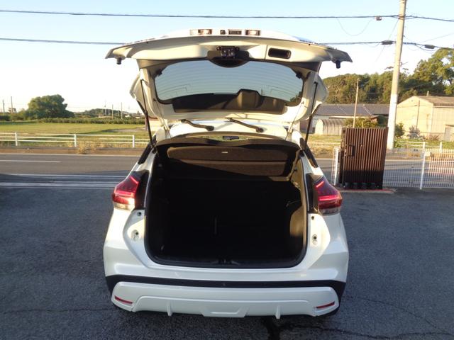 キックス Ｘ　ツートーンインテリアエディション　１年走行距離無制限保証付／アラウンドビューモニター／プロパイロット／ＥＴＣ／純正ナビ／ＴＶ／ナビ連動前後ドライブレコーダー／ハンドルヒーター／前席シートヒーター／１７ＡＷ／インテリジェントルームミラー（64枚目）