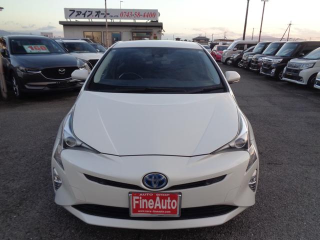 プリウス Ｓセーフティプラス　１年走行距離無制限保証付／ＥＴＣ／ナビ／ＴＶ／バックモニター／ヘッドアップディスプレイ／オートライト／フロントフォグライト／プッシュスタート／スペアタイヤ／１５ＡＷ／インテリジェントパーキングアシスト（2枚目）