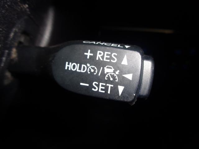 プリウス Ｓセーフティプラス　１年走行距離無制限保証付／ＥＴＣ／ナビ／ＴＶ／バックモニター／ヘッドアップディスプレイ／オートライト／フロントフォグライト／プッシュスタート／スペアタイヤ／１５ＡＷ／インテリジェントパーキングアシスト（16枚目）