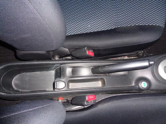 ノート X DIG-S 1年走行距離無制限保証付/ナビ/TV/プッシュスタート/アイドリングストップ/スペアタイヤ/Bluetooth/FM・AMラジオ/ヘッドライトレベライザー/キーレス・スペアキーあり/オートエアコン(14枚目)