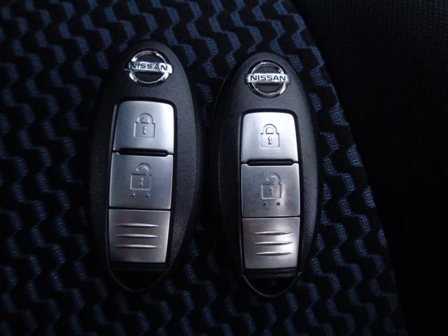 ノート X DIG-S 1年走行距離無制限保証付/ナビ/TV/プッシュスタート/アイドリングストップ/スペアタイヤ/Bluetooth/FM・AMラジオ/ヘッドライトレベライザー/キーレス・スペアキーあり/オートエアコン(22枚目)