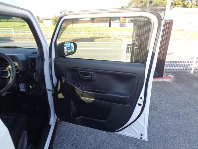 タフト Ｘ　ワンオーナー／ナビ／ＴＶ／バックモニター／ＥＴＣ／前方ドライブレコーダー／スマートアシスト／パノラマルーフ／ステアリングスイッチ／アイドリングストップ／コーナーセンサー／プッシュスタート／ＨＯＬＤ（33枚目）