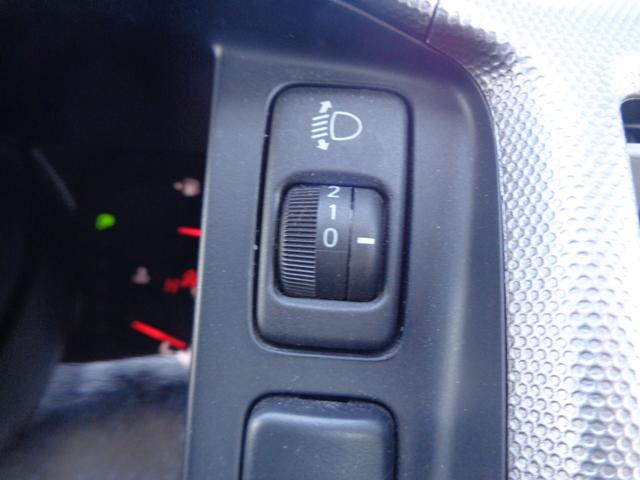 レジアスエースバン ロングスーパーＧＬ　１年走行距離無制限保証付／記録簿あり／ワンオーナー／ナビ／ＴＶ／バックモニター／Ｂｌｕｅｔｏｏｔｈ／ＥＴＣ／後席モニター／リヤヒーター・クーラー／ベットキット／スペアタイヤ／両側スライドドア／１５ＡＷ（22枚目）