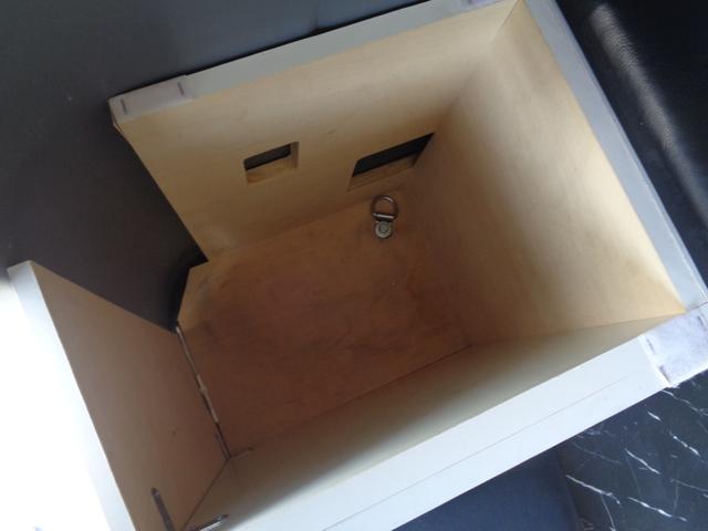 レジアスエースバン ロングスーパーＧＬ　１年走行距離無制限保証付／記録簿あり／ワンオーナー／ナビ／ＴＶ／バックモニター／Ｂｌｕｅｔｏｏｔｈ／ＥＴＣ／後席モニター／リヤヒーター・クーラー／ベットキット／スペアタイヤ／両側スライドドア／１５ＡＷ（76枚目）