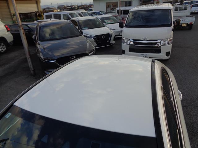 Ｃクラス Ｃ２００アバンギャルド　ＡＭＧライン　ナビ／ＴＶ／Ｂｌｕｅｔｏｏｔｈ／ＦＭ・ＡＭラジオ／バックモニター／純正ドライブレコーダー前方／ＥＴＣ／純正１８ＡＷ／ヘッドアップディスプレイ／リヤフォグライト／オートライト／クルーズコントロール（9枚目）