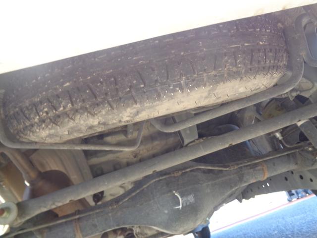 ハイゼットカーゴ スペシャル　１年走行距離無制限保証付／両側スライドドア／後席フルフラット／スペアタイヤ／ヘッドライトレベライザー／エアコン／運転席・助手席エアバック／パワーステアリング／ＦＭラジオ／ＡＭラジオ（17枚目）