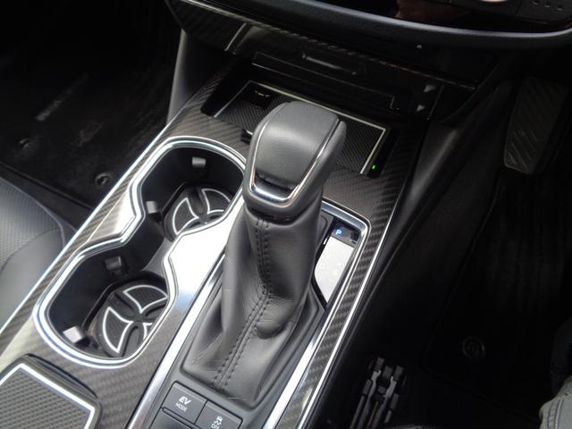 クラウンハイブリッド ＲＳアドバンス　Ｆｏｕｒ　１年走行距離無制限保証付／４ＷＤ／モデリスタエアロ／モデリスタ１９ＡＷ／全方位カメラ／ＥＴＣ２．０／サンルーフ／オートライト／フロントフォグライト／運転席シートヒーター・シートエアコン／ＴＶキット（27枚目）