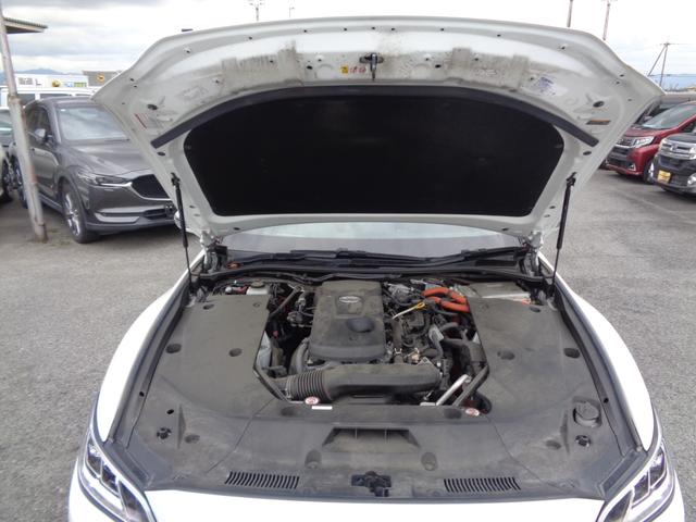 クラウンハイブリッド ＲＳアドバンス　Ｆｏｕｒ　１年走行距離無制限保証付／４ＷＤ／モデリスタエアロ／モデリスタ１９ＡＷ／全方位カメラ／ＥＴＣ２．０／サンルーフ／オートライト／フロントフォグライト／運転席シートヒーター・シートエアコン／ＴＶキット（45枚目）