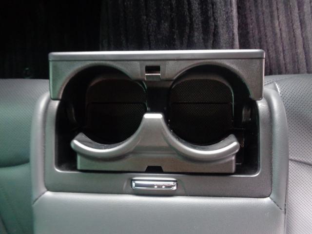 クラウンハイブリッド ＲＳアドバンス　Ｆｏｕｒ　１年走行距離無制限保証付／４ＷＤ／モデリスタエアロ／モデリスタ１９ＡＷ／全方位カメラ／ＥＴＣ２．０／サンルーフ／オートライト／フロントフォグライト／運転席シートヒーター・シートエアコン／ＴＶキット（72枚目）