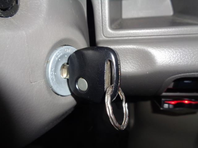 エブリイ PC 1年走行距離無制限保証付/パートタイム4WD/オートギヤシフト車/インパネ5AGS/ナビ/TV/ETC/オーバーヘッドシェルフ/スペアタイヤ/外品12AW/ヘッドライトレベライザー/キーレス(13枚目)