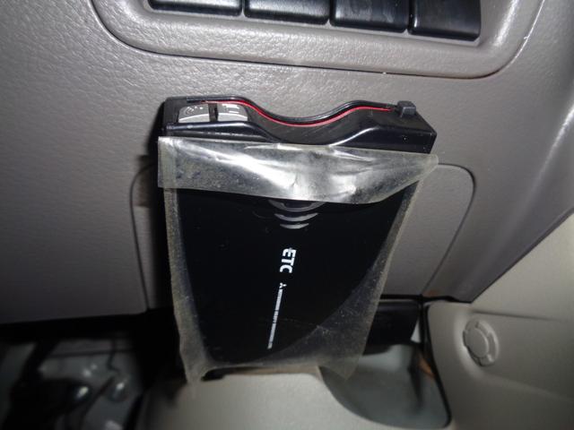 エブリイ PC 1年走行距離無制限保証付/パートタイム4WD/オートギヤシフト車/インパネ5AGS/ナビ/TV/ETC/オーバーヘッドシェルフ/スペアタイヤ/外品12AW/ヘッドライトレベライザー/キーレス(17枚目)