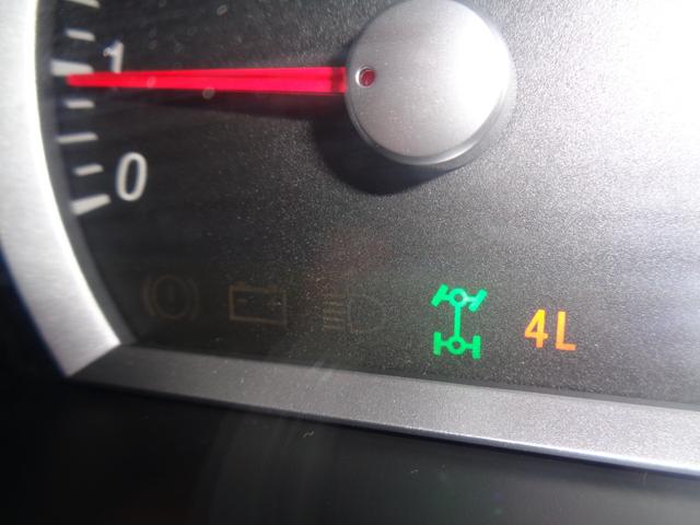 ジムニー ＸＧ　１年走行距離無制限保証付／パートタイム４ＷＤ／ＦＭラジオ／ＡＭラジオ／ＣＤ／フェンダーミラー／背面タイヤ／キーレス／前席パワーウィンドウスイッチ／フロア４速オートマ／エアコン／運転席・助手席エアバック（17枚目）