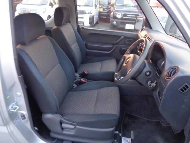 ジムニー ＸＧ　１年走行距離無制限保証付／パートタイム４ＷＤ／ＦＭラジオ／ＡＭラジオ／ＣＤ／フェンダーミラー／背面タイヤ／キーレス／前席パワーウィンドウスイッチ／フロア４速オートマ／エアコン／運転席・助手席エアバック（32枚目）