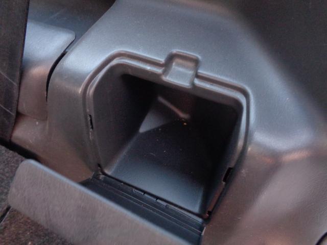 ジムニー ＸＧ　１年走行距離無制限保証付／パートタイム４ＷＤ／ＦＭラジオ／ＡＭラジオ／ＣＤ／フェンダーミラー／背面タイヤ／キーレス／前席パワーウィンドウスイッチ／フロア４速オートマ／エアコン／運転席・助手席エアバック（50枚目）