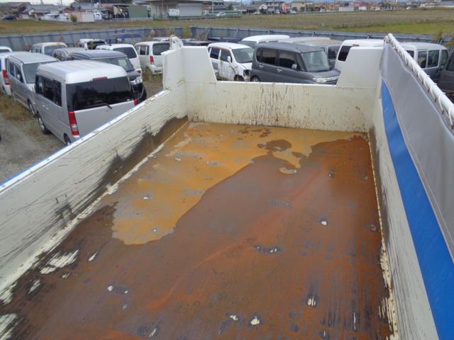 スーパーグレート ベースグレード　コボレーン付き／極東開発工業／７速ＭＴ／ＥＴＣ２．０／前方ドライブレコーダー／ラジオ／ＵＳＢポート／後方モニター／ステアリングスイッチ／プッシュスタート／アイドリングストップ／オートクルーズ（26枚目）