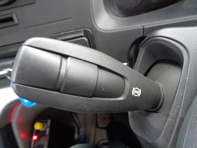 スーパーグレート ベースグレード　コボレーン付き／極東開発工業／７速ＭＴ／ＥＴＣ２．０／前方ドライブレコーダー／ラジオ／ＵＳＢポート／後方モニター／ステアリングスイッチ／プッシュスタート／アイドリングストップ／オートクルーズ（32枚目）