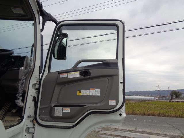 スーパーグレート ベースグレード　コボレーン付き／極東開発工業／７速ＭＴ／ＥＴＣ２．０／前方ドライブレコーダー／ラジオ／ＵＳＢポート／後方モニター／ステアリングスイッチ／プッシュスタート／アイドリングストップ／オートクルーズ（35枚目）