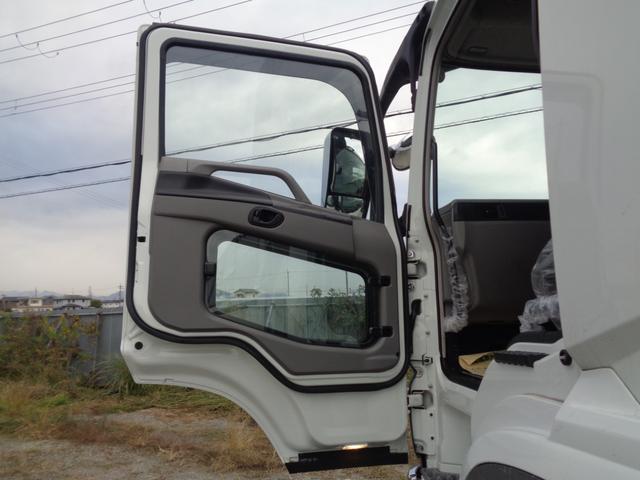 スーパーグレート ベースグレード　コボレーン付き／極東開発工業／７速ＭＴ／ＥＴＣ２．０／前方ドライブレコーダー／ラジオ／ＵＳＢポート／後方モニター／ステアリングスイッチ／プッシュスタート／アイドリングストップ／オートクルーズ（38枚目）