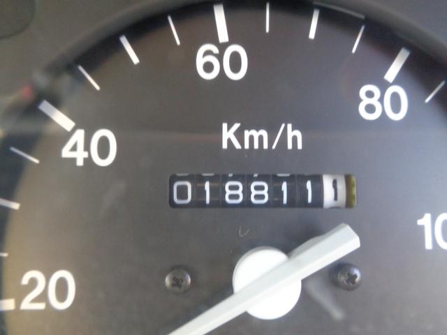 キャリイトラック KU 荷台三方開き/スズキ純正AMラジオ/フロア5速ミッション/走行距離1万8千km/2WD/取扱説明書あり(2枚目)