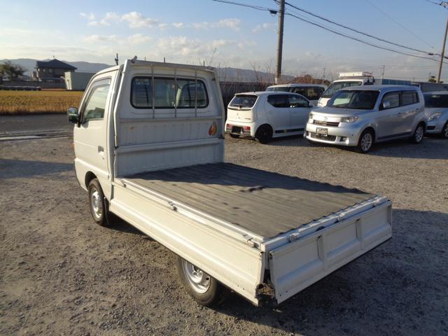 キャリイトラック KU 荷台三方開き/スズキ純正AMラジオ/フロア5速ミッション/走行距離1万8千km/2WD/取扱説明書あり(10枚目)