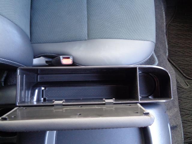 ハイエースバン スーパーＧＬ　ダークプライムＩＩ　ワンオーナー／ナビ／ＴＶ／全方位カメラ／前方ドライブレコーダー／デジタルインナーミラー／ＥＴＣ／両側パワースライドドア／オートライト／フロントフォグライト／オートハイビーム／ＡＣ１００Ｖ／スペアタイヤ（58枚目）