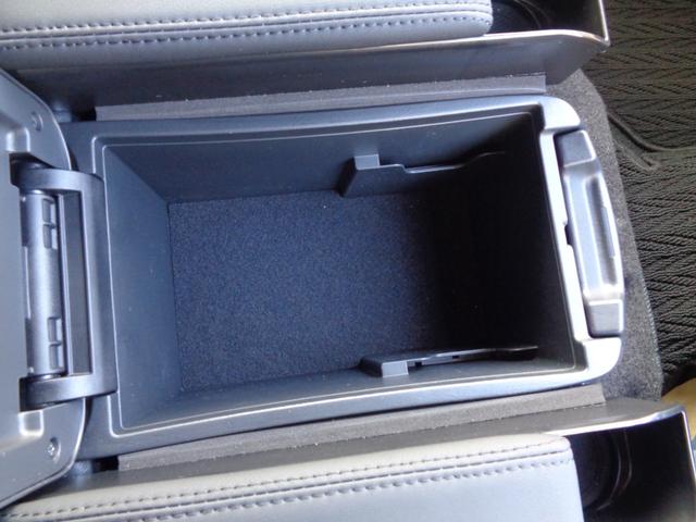 ハイエースバン スーパーＧＬ　ダークプライムＩＩ　ワンオーナー／ナビ／ＴＶ／全方位カメラ／前方ドライブレコーダー／デジタルインナーミラー／ＥＴＣ／両側パワースライドドア／オートライト／フロントフォグライト／オートハイビーム／ＡＣ１００Ｖ／スペアタイヤ（59枚目）