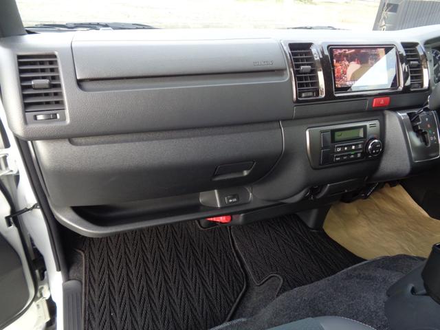 ハイエースバン スーパーＧＬ　ダークプライムＩＩ　ワンオーナー／ナビ／ＴＶ／全方位カメラ／前方ドライブレコーダー／デジタルインナーミラー／ＥＴＣ／両側パワースライドドア／オートライト／フロントフォグライト／オートハイビーム／ＡＣ１００Ｖ／スペアタイヤ（66枚目）