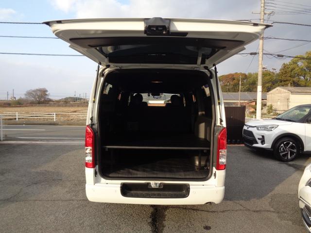 ハイエースバン スーパーＧＬ　ダークプライムＩＩ　ワンオーナー／ナビ／ＴＶ／全方位カメラ／前方ドライブレコーダー／デジタルインナーミラー／ＥＴＣ／両側パワースライドドア／オートライト／フロントフォグライト／オートハイビーム／ＡＣ１００Ｖ／スペアタイヤ（77枚目）