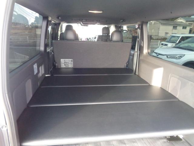 ハイエースバン スーパーＧＬ　ダークプライムＩＩ　ワンオーナー／ナビ／ＴＶ／全方位カメラ／前方ドライブレコーダー／デジタルインナーミラー／ＥＴＣ／両側パワースライドドア／オートライト／フロントフォグライト／オートハイビーム／ＡＣ１００Ｖ／スペアタイヤ（79枚目）
