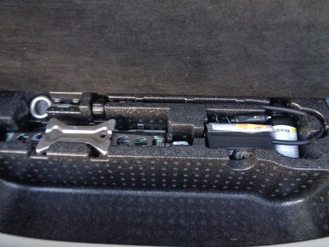 Ｎ－ＢＯＸ Ｇ　１年走行距離無制限保証付／プッシュスタート／ナビ／ＴＶ／Ｂｌｕｅｔｏｏｔｈ／キーレス／スマートキー／スペアキーあり／両側スライドドア／後席チップアップシート／パンク修理キット／車載工具（19枚目）