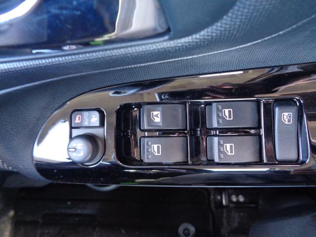 ムーヴキャンバス ＧブラックインテリアＶＳ　ＳＡＩＩＩ　１年走行距離無制限保証付／両側パワースライドドア／ナビ／ＴＶ／全方位カメラ／ナビ連動前方ドライブレコーダー／ＥＴＣ／オートライト／オートハイビーム／フロントフォグライト／運転席シートヒーター（11枚目）