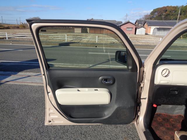 ミラココア ココアプラスＸスマートセレクションＳＮ　１年走行距離無制限保証付／フロントフォグライト／ルーフレール／アイドリングストップ／スマートキー・スペアキーあり／ＥＴＣ／オートエアコン／車載工具／パンク修理キット／パワーウィンドウ（28枚目）