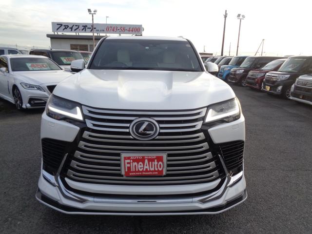 ＬＸ ＬＸ６００　ワンオーナー／外品マフラー／純正２２ＡＷ／サンルーフ／デジタルインナーミラー／全方位カメラ／前後ドライブレコーダー／ＡＣ１００Ｖ／クールボックス／電動格納３列目シート／ＥＴＣ２．０／マークレビンソン（2枚目）