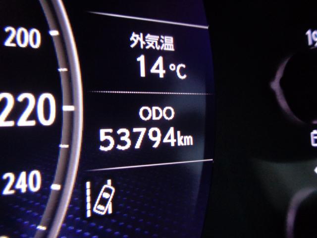 ＬＸ ＬＸ６００　ワンオーナー／外品マフラー／純正２２ＡＷ／サンルーフ／デジタルインナーミラー／全方位カメラ／前後ドライブレコーダー／ＡＣ１００Ｖ／クールボックス／電動格納３列目シート／ＥＴＣ２．０／マークレビンソン（10枚目）