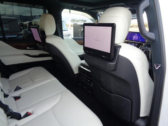 ＬＸ ＬＸ６００　ワンオーナー／外品マフラー／純正２２ＡＷ／サンルーフ／デジタルインナーミラー／全方位カメラ／前後ドライブレコーダー／ＡＣ１００Ｖ／クールボックス／電動格納３列目シート／ＥＴＣ２．０／マークレビンソン（68枚目）