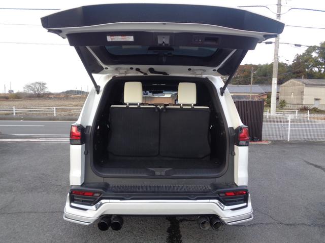 ＬＸ ＬＸ６００　ワンオーナー／外品マフラー／純正２２ＡＷ／サンルーフ／デジタルインナーミラー／全方位カメラ／前後ドライブレコーダー／ＡＣ１００Ｖ／クールボックス／電動格納３列目シート／ＥＴＣ２．０／マークレビンソン（76枚目）