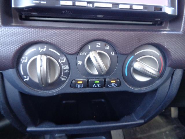 パジェロミニ エクシード　１年走行距離無制限保証付／パートタイム４ＷＤ／外品ナビ／ＣＤ／ＴＶ／ＦＭ・ＡＭラジオ／ＥＴＣ／フロントフォグライト／背面タイヤ／純正１５ＡＷ／フェンダーミラー／ルーフレール／ヘッドライトレベライザー（18枚目）