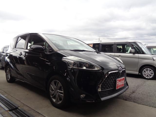 シエンタ ハイブリッド　ファンベースＧ　１年走行距離無制限保証付／ナビ／ＴＶ／全方位カメラ／前方ドライブレコーダ／前席シートヒーター／ハンドルヒーター／オートライト／フロントフォグライト／オートハイビーム／両側パワースライドドア／ＡＣ１００（3枚目）