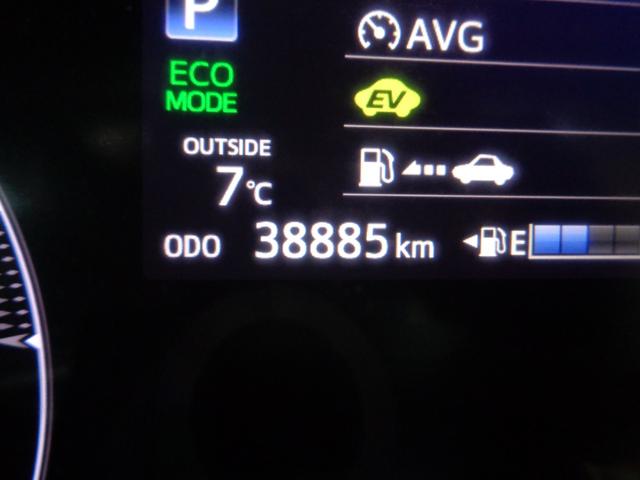 シエンタ ハイブリッド　ファンベースＧ　１年走行距離無制限保証付／ナビ／ＴＶ／全方位カメラ／前方ドライブレコーダ／前席シートヒーター／ハンドルヒーター／オートライト／フロントフォグライト／オートハイビーム／両側パワースライドドア／ＡＣ１００（10枚目）