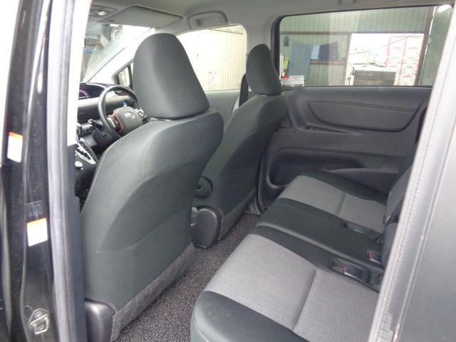 シエンタ ハイブリッド　ファンベースＧ　１年走行距離無制限保証付／ナビ／ＴＶ／全方位カメラ／前方ドライブレコーダ／前席シートヒーター／ハンドルヒーター／オートライト／フロントフォグライト／オートハイビーム／両側パワースライドドア／ＡＣ１００（51枚目）