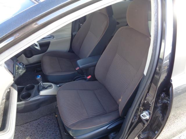 アクア Ｇ　１年走行距離無制限保証付／ワンオーナー／ナビ／ＴＶ／バックモニター／ＥＴＣ／オートライト／前方ドライブレコーダ－／ステアリングスイッチ／プッシュスタート／ＣＤ／ＤＶＤ／ＦＭラジオ／ＡＭラジオ（46枚目）