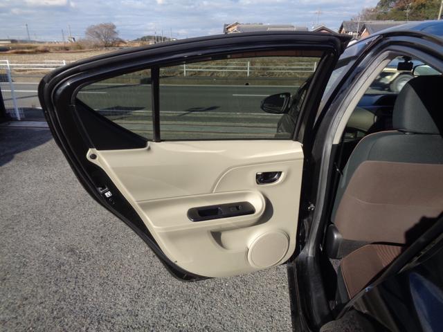 アクア Ｇ　１年走行距離無制限保証付／ワンオーナー／ナビ／ＴＶ／バックモニター／ＥＴＣ／オートライト／前方ドライブレコーダ－／ステアリングスイッチ／プッシュスタート／ＣＤ／ＤＶＤ／ＦＭラジオ／ＡＭラジオ（51枚目）