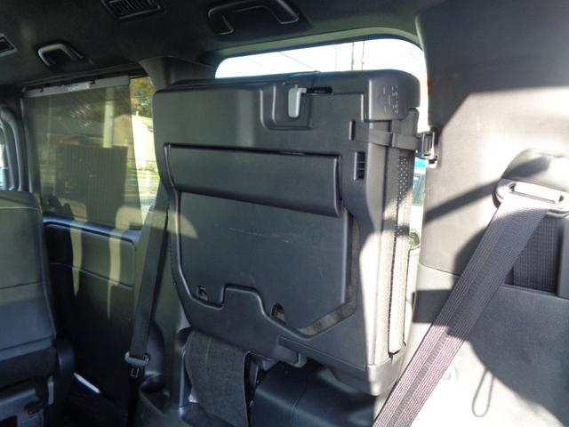 ヴォクシー ＺＳ　煌ＩＩＩ　１年走行距離無制限保証付／ワンオーナー／両側パワースライドドア／ナビ／ＴＶ／バックモニター／ＥＴＣ／前後ドライブレコーダー／オートライト／オートハイビーム／フロントフォグライト／純正ｍ１６ＡＷ／ＣＤ（68枚目）