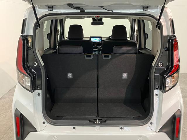 ムーヴ Ｇ　フルセグナビ　バックカメラ　左側電動スライドドア　ＬＥＤ　衝突被害軽減ブレーキ　コーナーセンサー　フルセグナビ　バックカメラ　ＤＶＤ再生　Ｂｌｕｅｔｏｏｔｈ　ＵＳＢ　左側電動スライドドア　ＬＥＤ　オートライト　オートエアコン　電動パーキングブレーキ（7枚目）