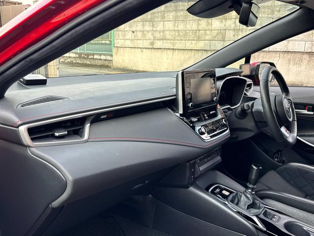 カローラスポーツ Ｇ　Ｚ　純正ディスプレイオーディオナビ　フルＴＶ　バックカメラ　トヨタセーフティセンス　ＴＥＩＮ車高調　ＨＫＳセンタ２本出しマフラー　ＢＲＩＤＥフルバケットシート　シートレール　ＶＯＬＫ　ＴＥ３７アルミ（33枚目）